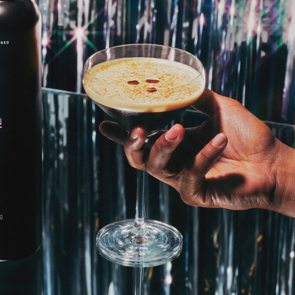 Cafe MXXN - Cocktail with Kentucky Oak Bourbon Alternative